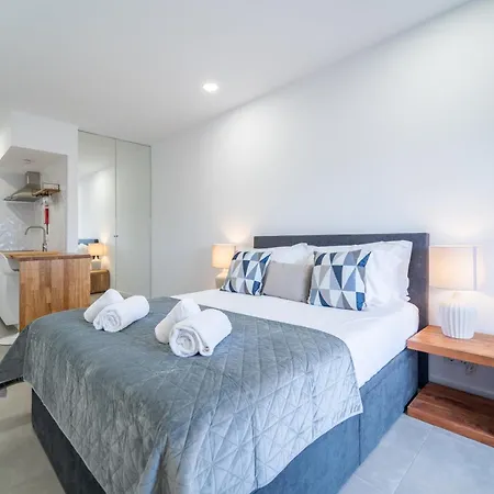 Captain's Quarters *