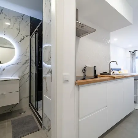 Captain's Quarters *